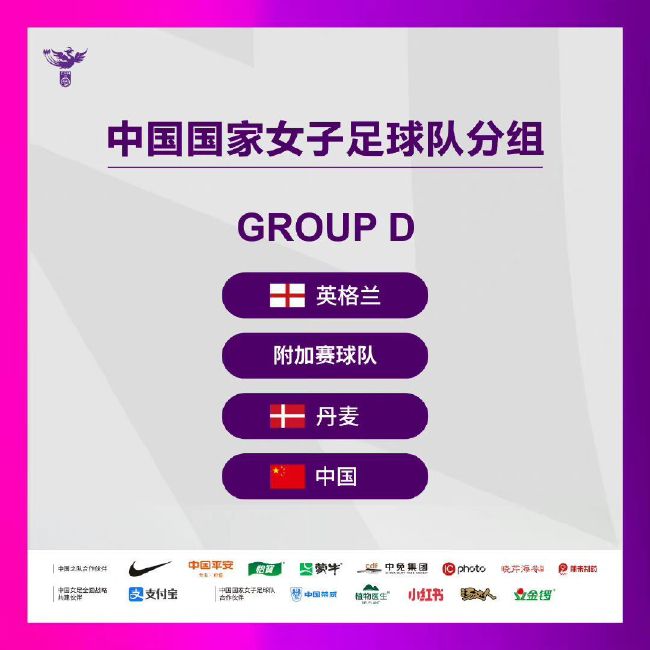 3月27日，由香港著名导演关锦鹏执导，郑秀文、梁咏琪、白百何、赵雅芝、齐溪、周家怡、商天娥等主演的女性群像大戏《八个女人一台戏》，于第43届香港国际电影节期间举办观影及派对活动